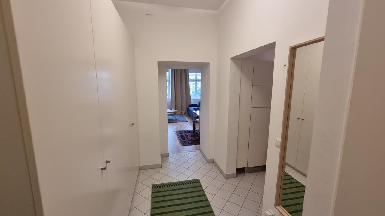 Sunny Apartment Next To Metro 1Br Vienna Exterior photo