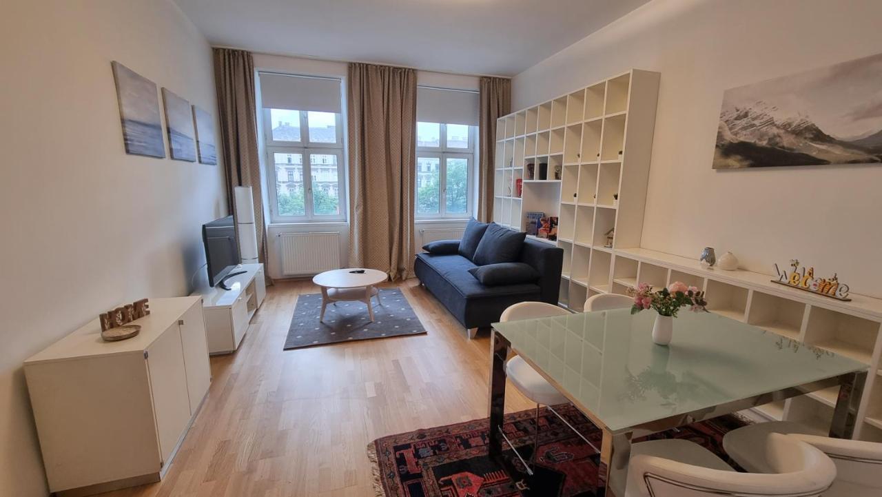 Sunny Apartment Next To Metro 1Br Vienna Exterior photo